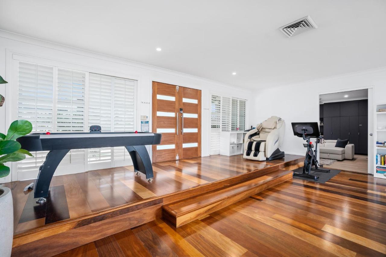 ゴールドコースト Seaclusion 5 Bed Waterfront, Sleeps 12ヴィラ エクステリア 写真