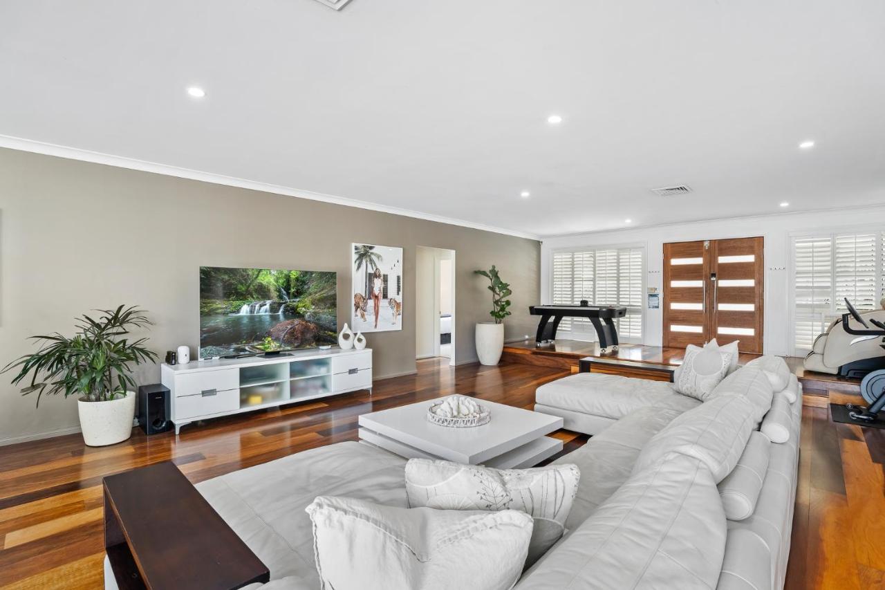 ゴールドコースト Seaclusion 5 Bed Waterfront, Sleeps 12ヴィラ エクステリア 写真